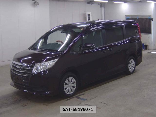Toyota NOAH 2016-06 8815978-3