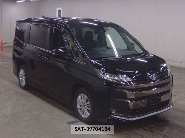 Toyota NOAH 2023-05 8815990-0