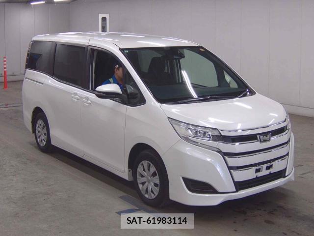 Toyota NOAH 2021-09 8815994-0