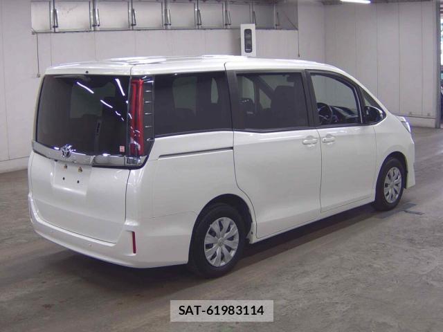 Toyota NOAH 2021-09 8815994-4