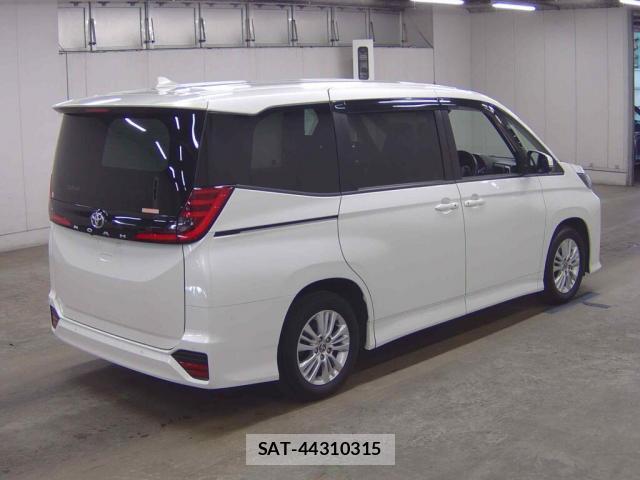 Toyota NOAH 2022-11 8815998-4