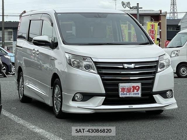 Toyota NOAH 2014-05 8816052-0