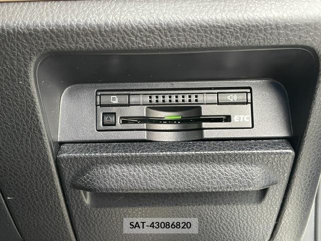 Toyota NOAH 2014-05 8816052-14