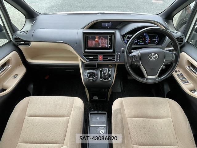 Toyota NOAH 2014-05 8816052-16