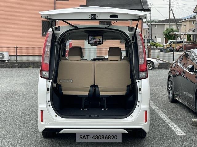 Toyota NOAH 2014-05 8816052-5