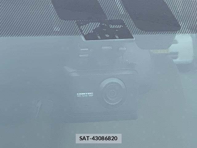 Toyota NOAH 2014-05 8816052-9