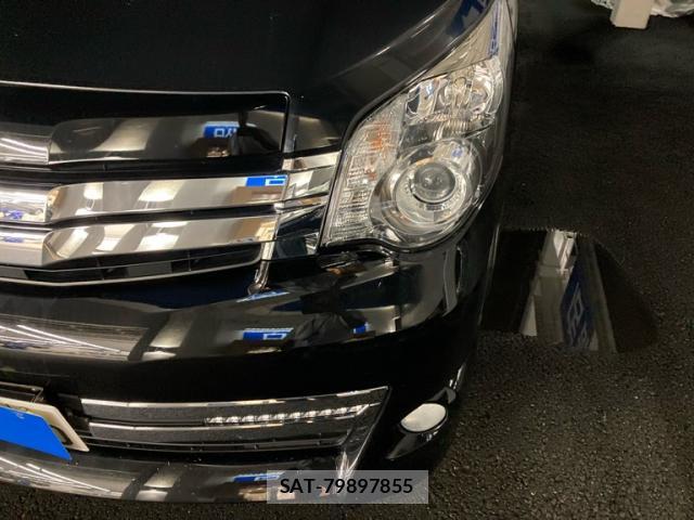 Toyota NOAH 2013-04 8816332-12
