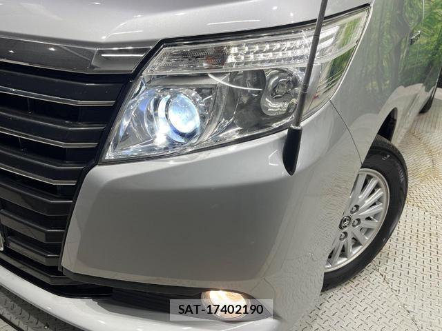 Toyota NOAH 2014-12 8816443-9