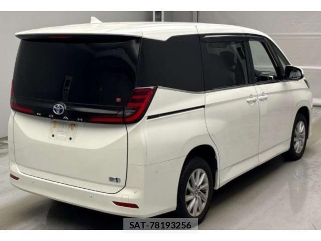 Toyota NOAH 2023-06 8816539-1