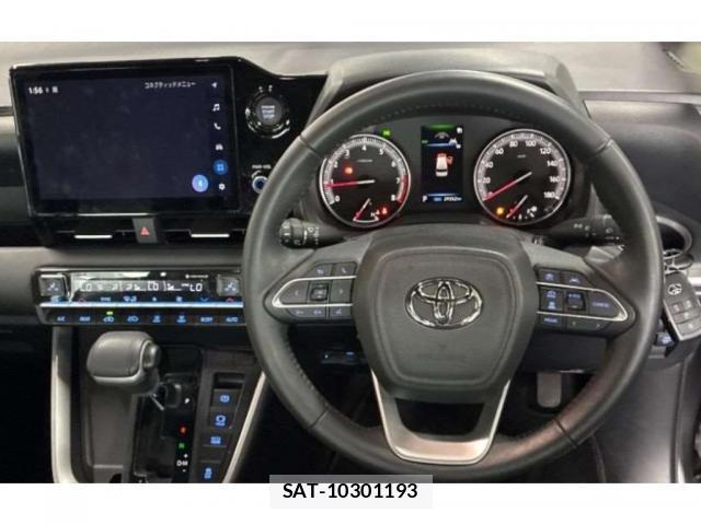Toyota NOAH 2023-09 8816621-2