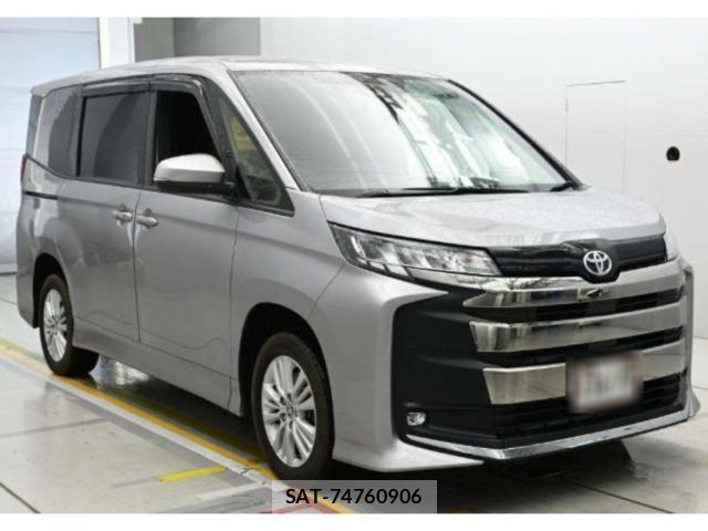 Toyota NOAH 2023-03 8816792-0