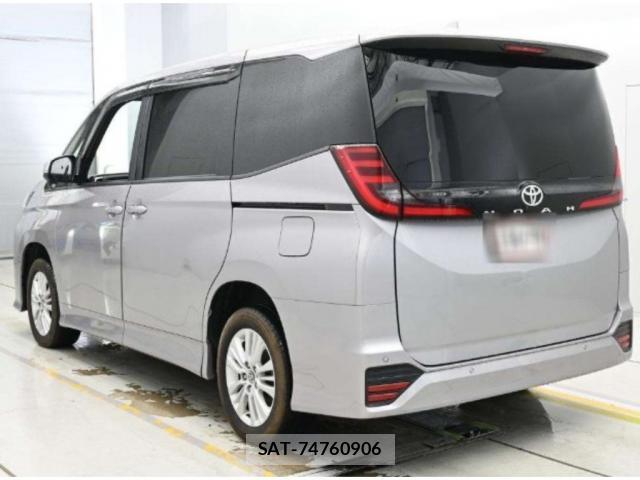 Toyota NOAH 2023-03 8816792-1