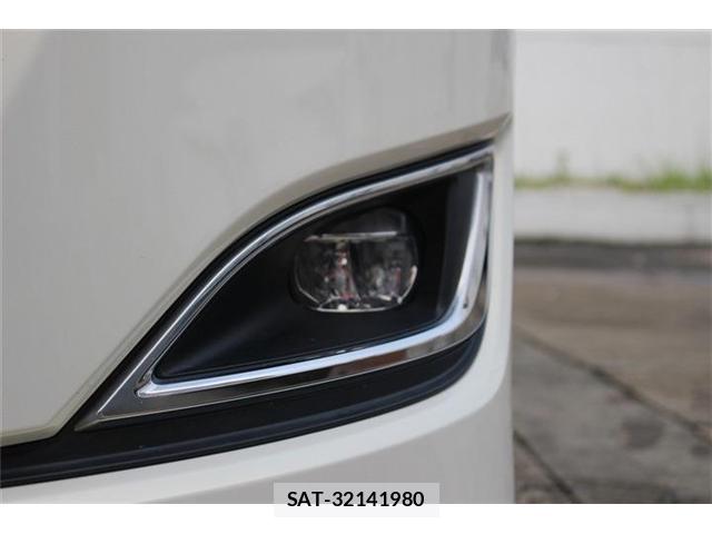 Toyota NOAH 2018-02 8816953-16