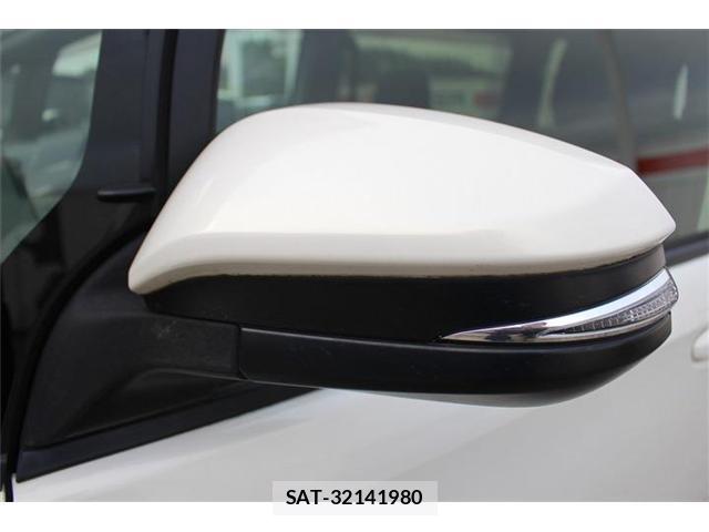 Toyota NOAH 2018-02 8816953-19