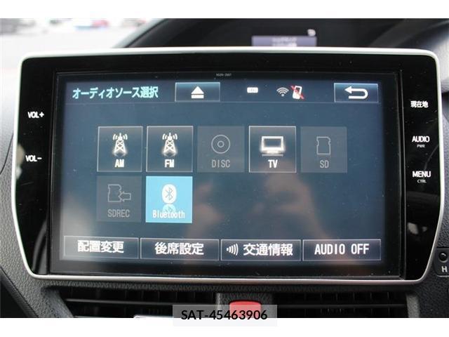 Toyota NOAH 2018-02 8816954-3