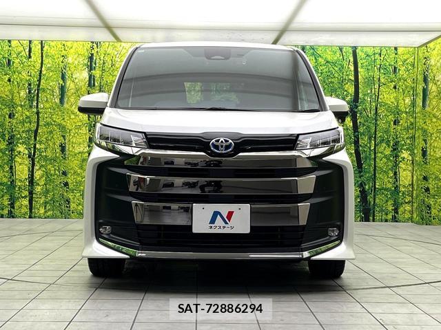 Toyota NOAH 2022-11 8816975-13
