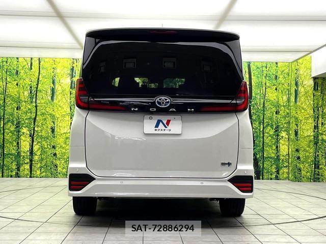 Toyota NOAH 2022-11 8816975-14