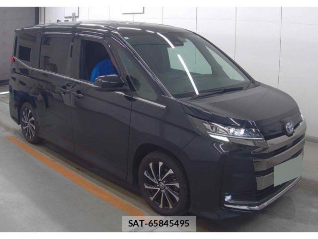 Toyota NOAH 2023-01 8817312-0