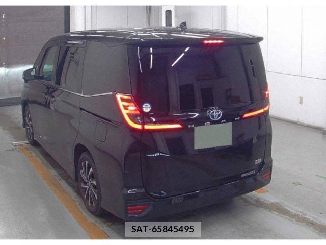 Toyota NOAH 2023-01 8817312-1