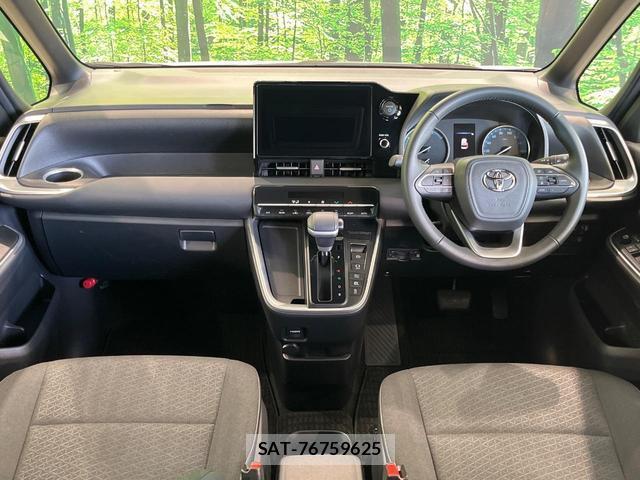 Toyota NOAH 2025-06 8817670-1