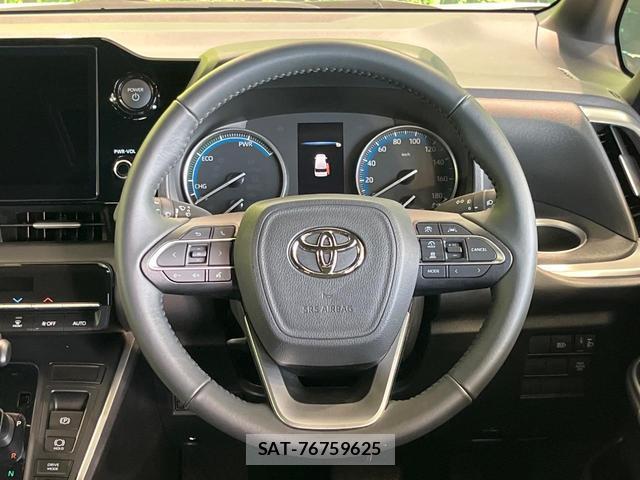 Toyota NOAH 2025-06 8817670-11