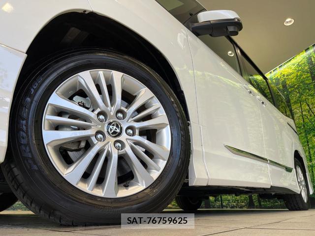 Toyota NOAH 2025-06 8817670-13
