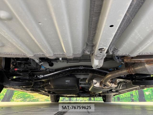 Toyota NOAH 2025-06 8817670-19