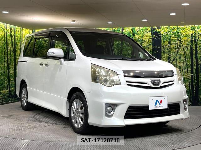 Toyota NOAH 2011-08 8817697-16