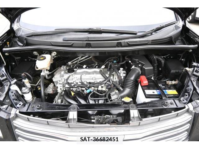 Toyota NOAH 2013-12 8817725-17
