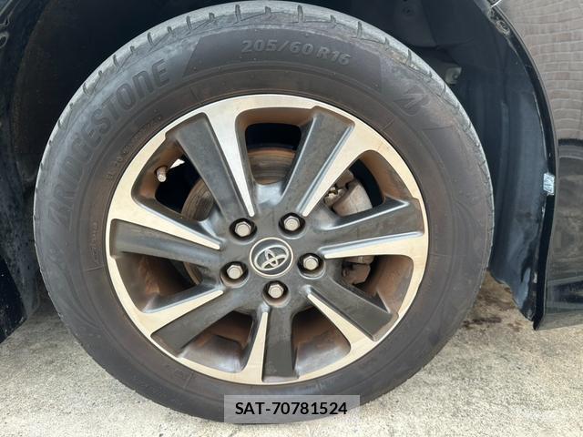 Toyota NOAH 2017-10 8817802-19