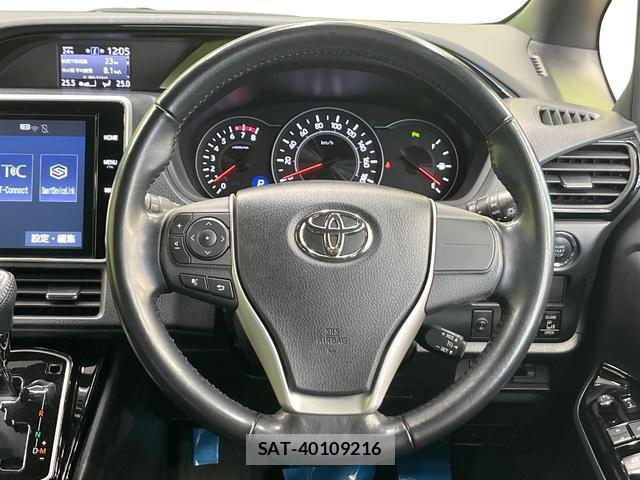 Toyota NOAH 2019-08 8817805-11