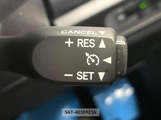 Toyota NOAH 2019-08 8817805-6