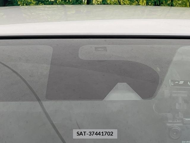 Nissan NOTE 2017-01 8812123-2