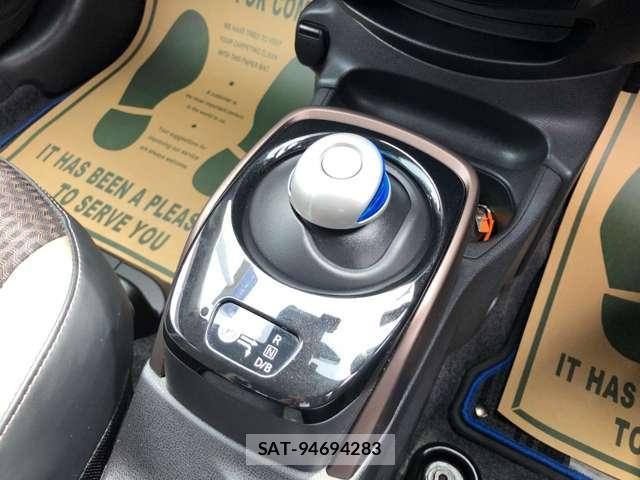 Nissan NOTE 2019-10 8812474-5