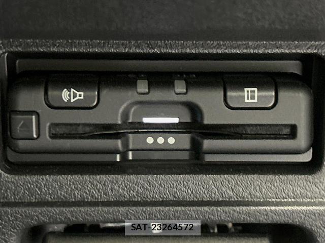 Nissan NOTE 2021-07 8812690-4