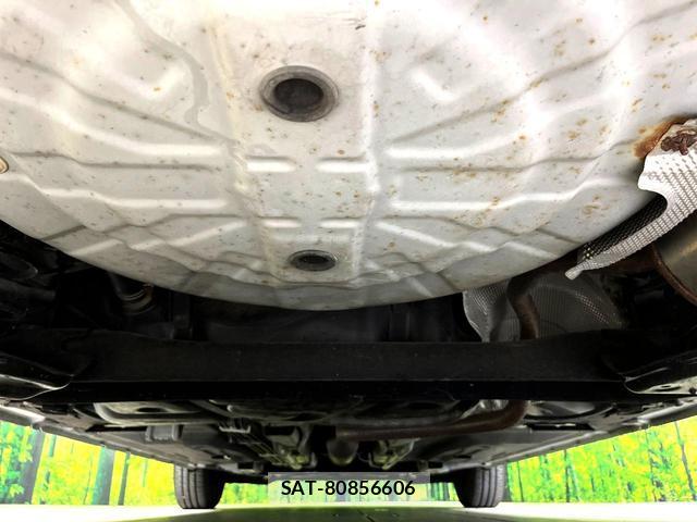 Nissan NOTE 2014-11 8812859-18