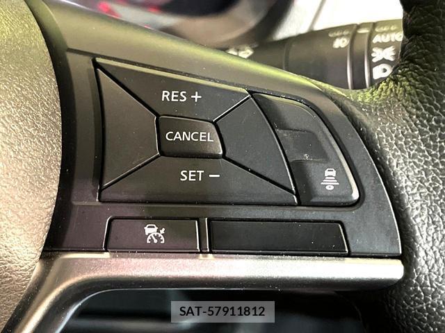 Nissan NOTE 2018-11 8812875-5