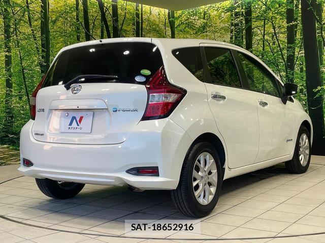 Nissan NOTE 2017-03 8812880-16