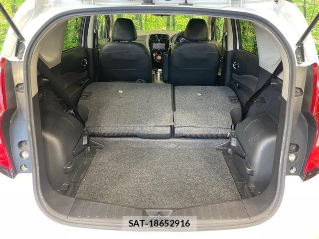 Nissan NOTE 2017-03 8812880-9