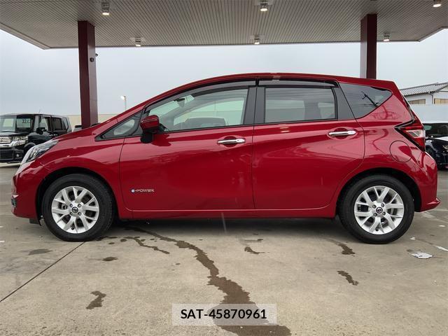 Nissan NOTE 2019-11 8813022-4