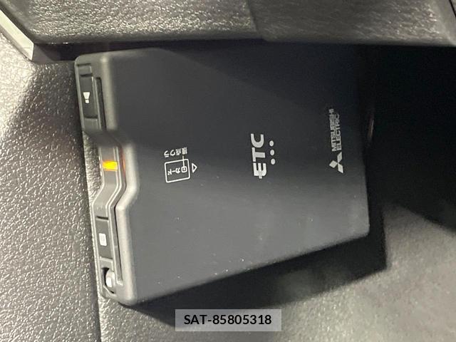 Nissan NOTE 2021-05 8813188-5