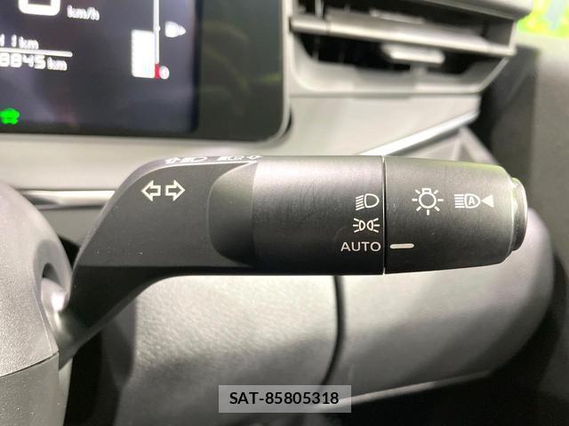 Nissan NOTE 2021-05 8813188-8