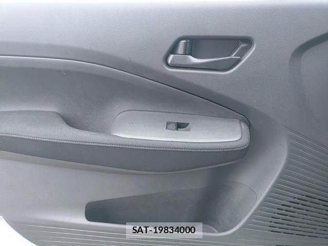 Nissan NOTE 2021-08 8813767-12