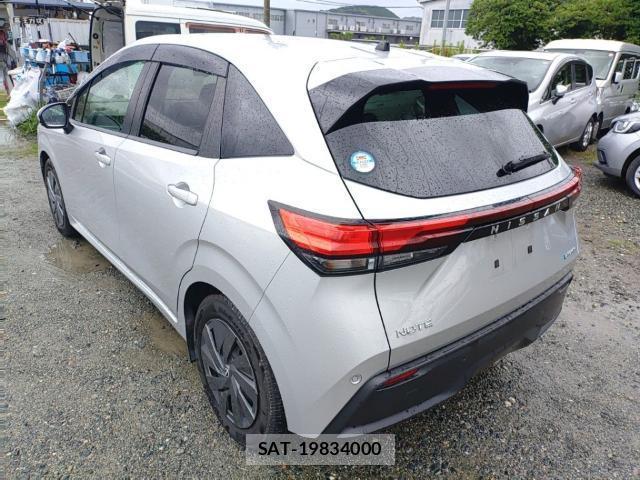 Nissan NOTE 2021-08 8813767-5