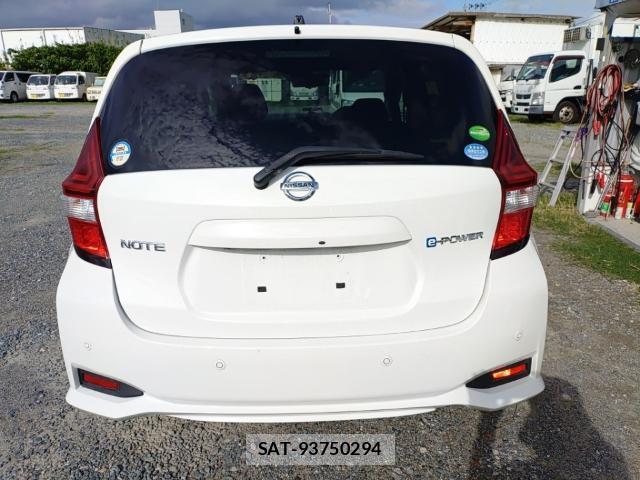 Nissan NOTE 2020-08 8813774-1