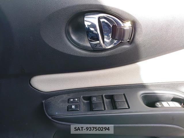 Nissan NOTE 2020-08 8813774-13