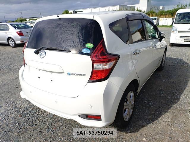 Nissan NOTE 2020-08 8813774-4