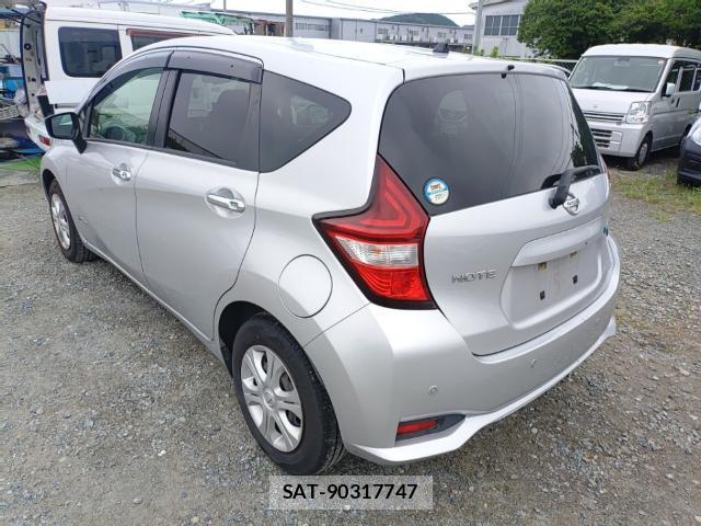 Nissan NOTE 2018-09 8813791-5
