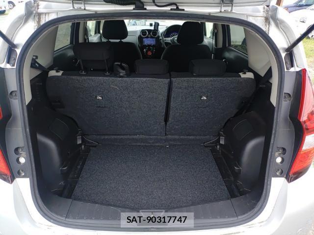 Nissan NOTE 2018-09 8813791-7