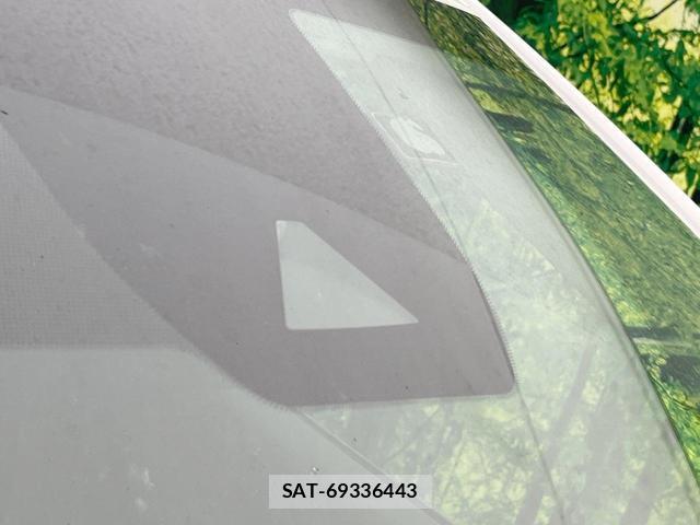Nissan NOTE 2022-04 8813988-4